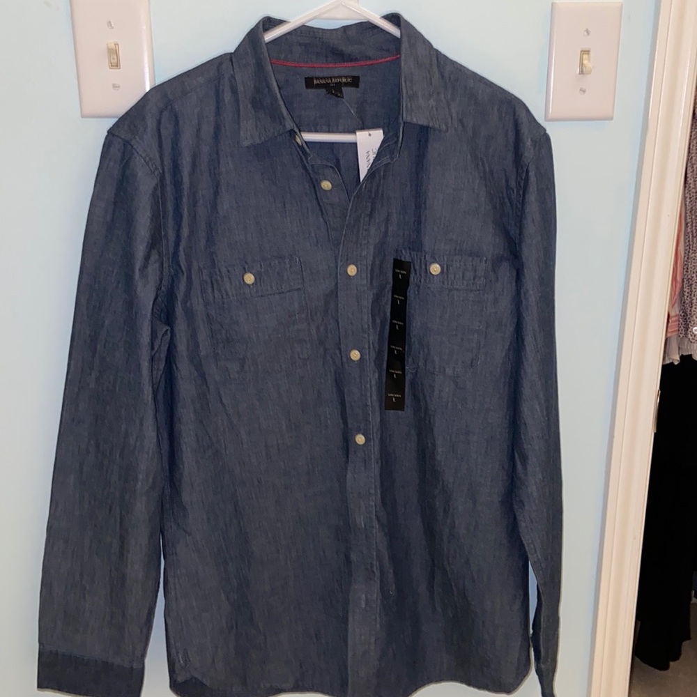 Banana Republic Men’s Chambray Shirt